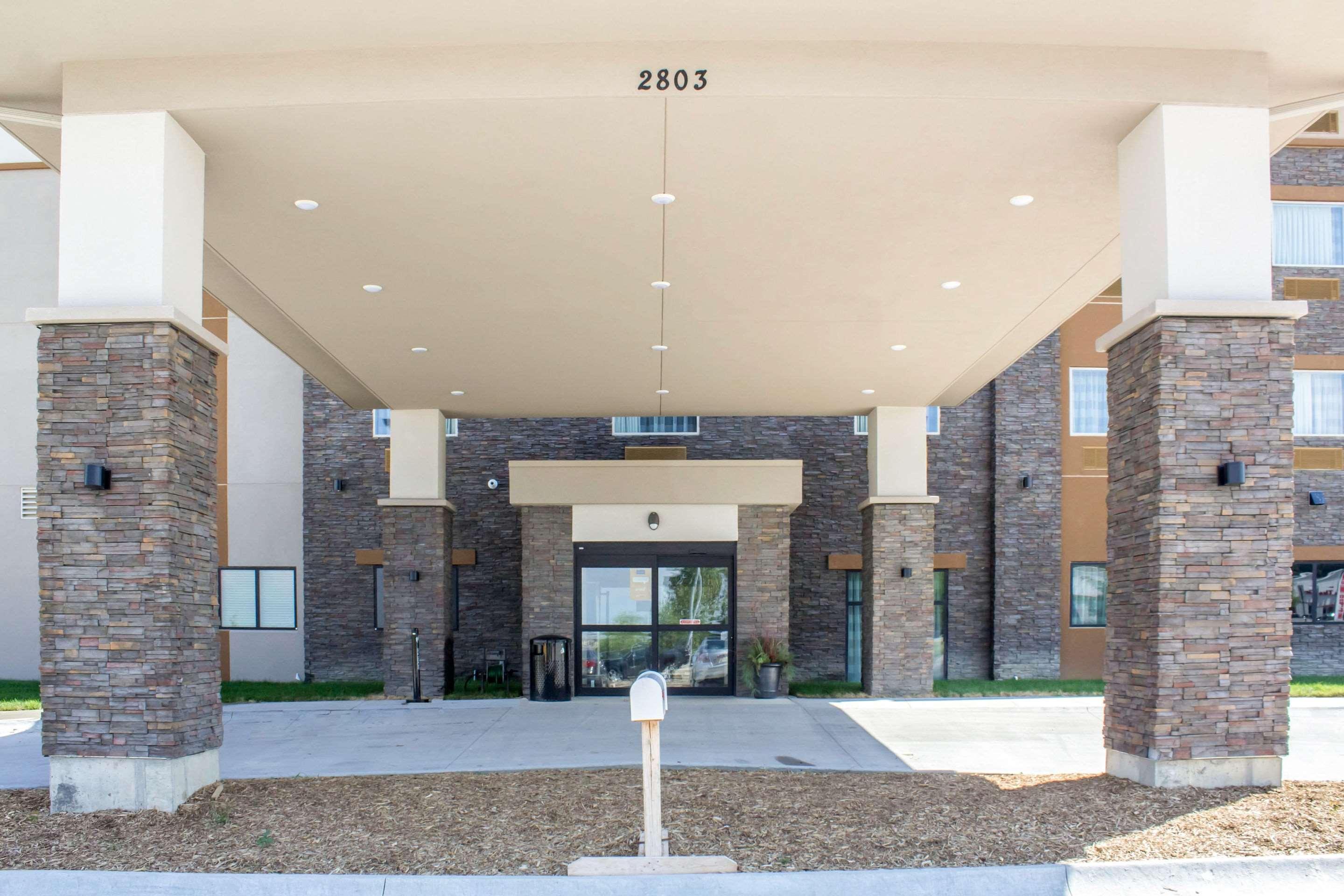 Sleep Inn & Suites Lincoln University Area מראה חיצוני תמונה