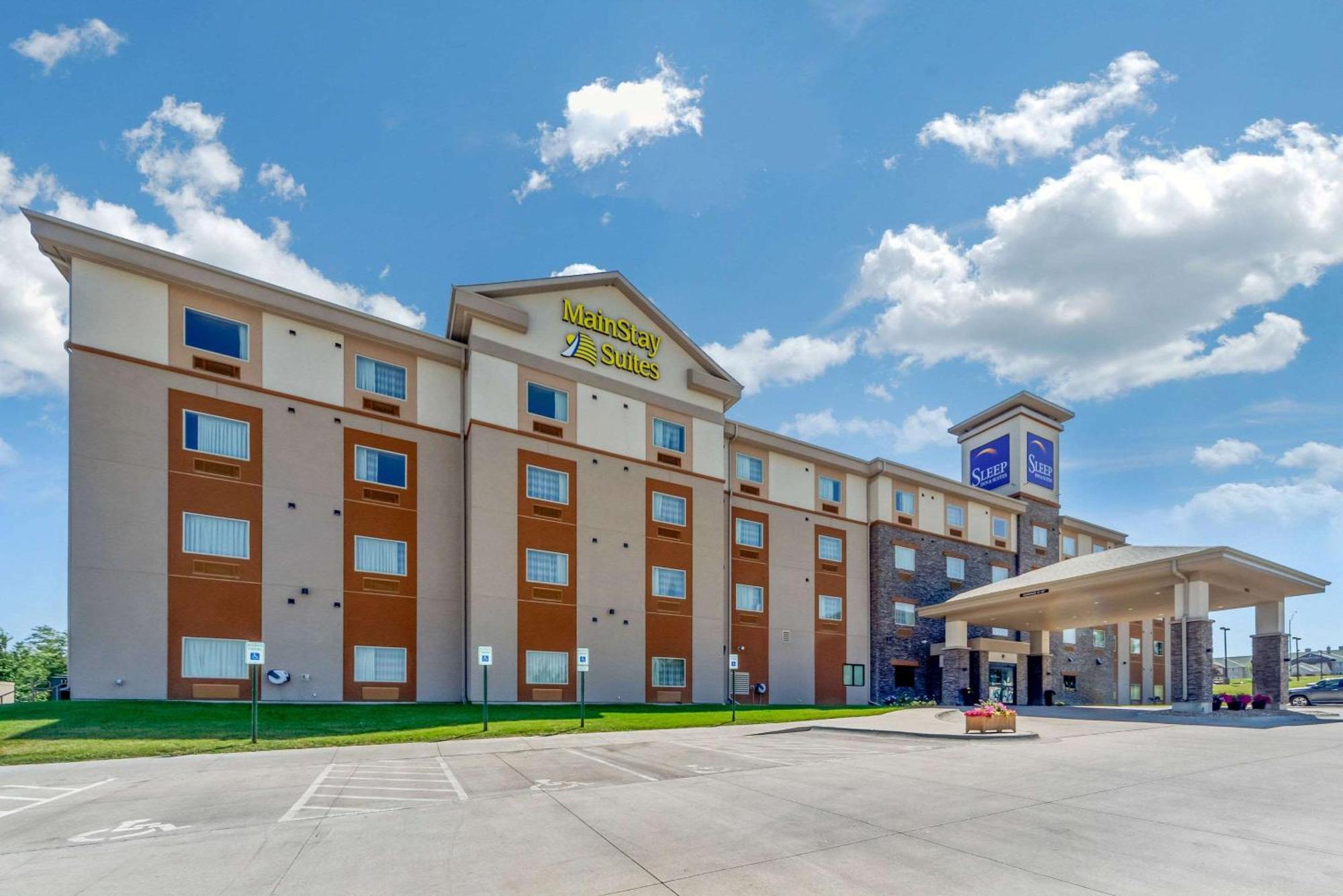 Sleep Inn & Suites Lincoln University Area מראה חיצוני תמונה